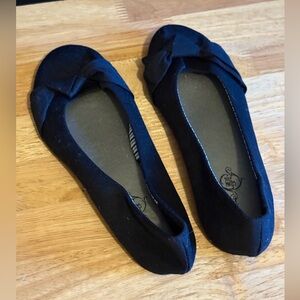 Chic Black Women's Flats